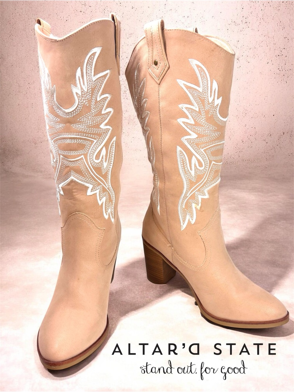 Altar’d State Dolley Blush Cowgirl Women’s 8.5